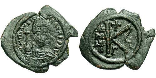 1/2 Follis Empire byzantin (330-1453) Bronze Maurice I (539-602)