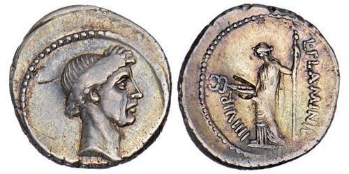 1 Denarius Roman Republic (509BC-27BC) Silver Julius Caesar (100BC- 44 BC)