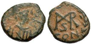 1 Follis / 1 AE4 Byzantinisches Reich (330-1453) Bronze Markian (392-457)