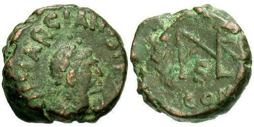 1 Follis / 1 AE4 Empire byzantin (330-1453) Bronze Marcien (392-457)
