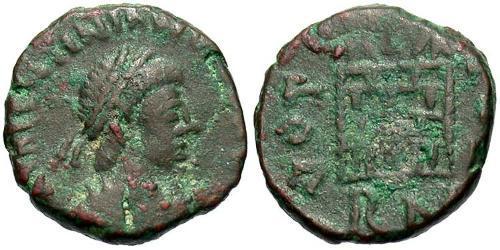 1 Follis /  AE4 Western Roman Empire (285-476) Bronze Valentinian III (419-455)