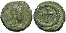 1 Follis /  AE4 Impero bizantino (330-1453) Bronzo Teodosio II (401-450)