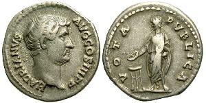 1 Денарий Римская империя (27BC-395) Серебро Адриан (76 - 138) 
