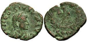 1 Фоллис /  AE4 Византийская империя (330-1453) Бронза Феодосий II (401-450)