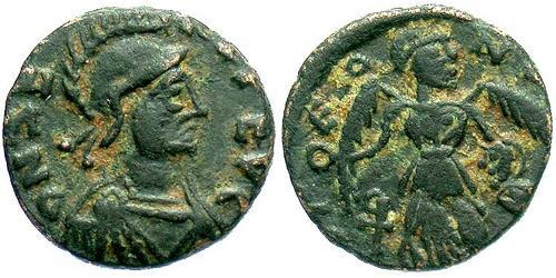1 Фоллис /  AE4 Византийская империя (330-1453) Бронза Флавий Зенон (425- 491)