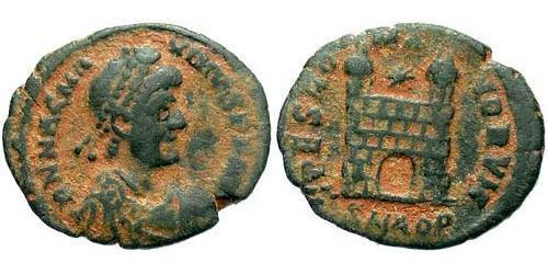 1 Фоллис /  AE4 Западная Римская империя (285-476) Бронза Магн Максим (335-388)