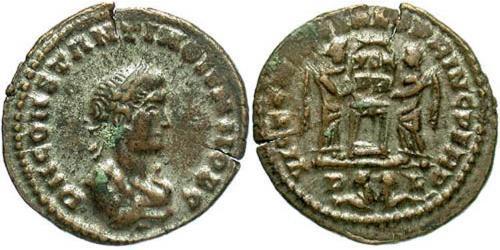  AE3 / 1 Фолліс Римська імперія (27BC-395) Бронза Констанцій II (317 - 361)