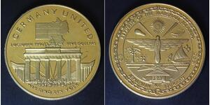 MARSHALL ISLANDS 5 Dollars 1990 - Copper/Nickel - German Unification - 3290
