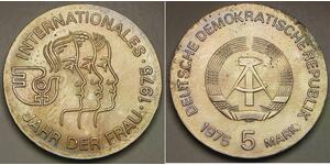 GERMANY (DDR) 5 Mark 1975 - Cu-Ni - International Women's Year - aUNC - 2569 *