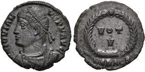 JOVIAN (363-364). Follis. Heraclea. Obv: D N IOVIANVS P F AVG. Diademed, draped and cuirassed bust left. Rev: VOT V / HERACB. Legend in two lines within wreath. RIC 108. Condition: Very fine. Wei ...